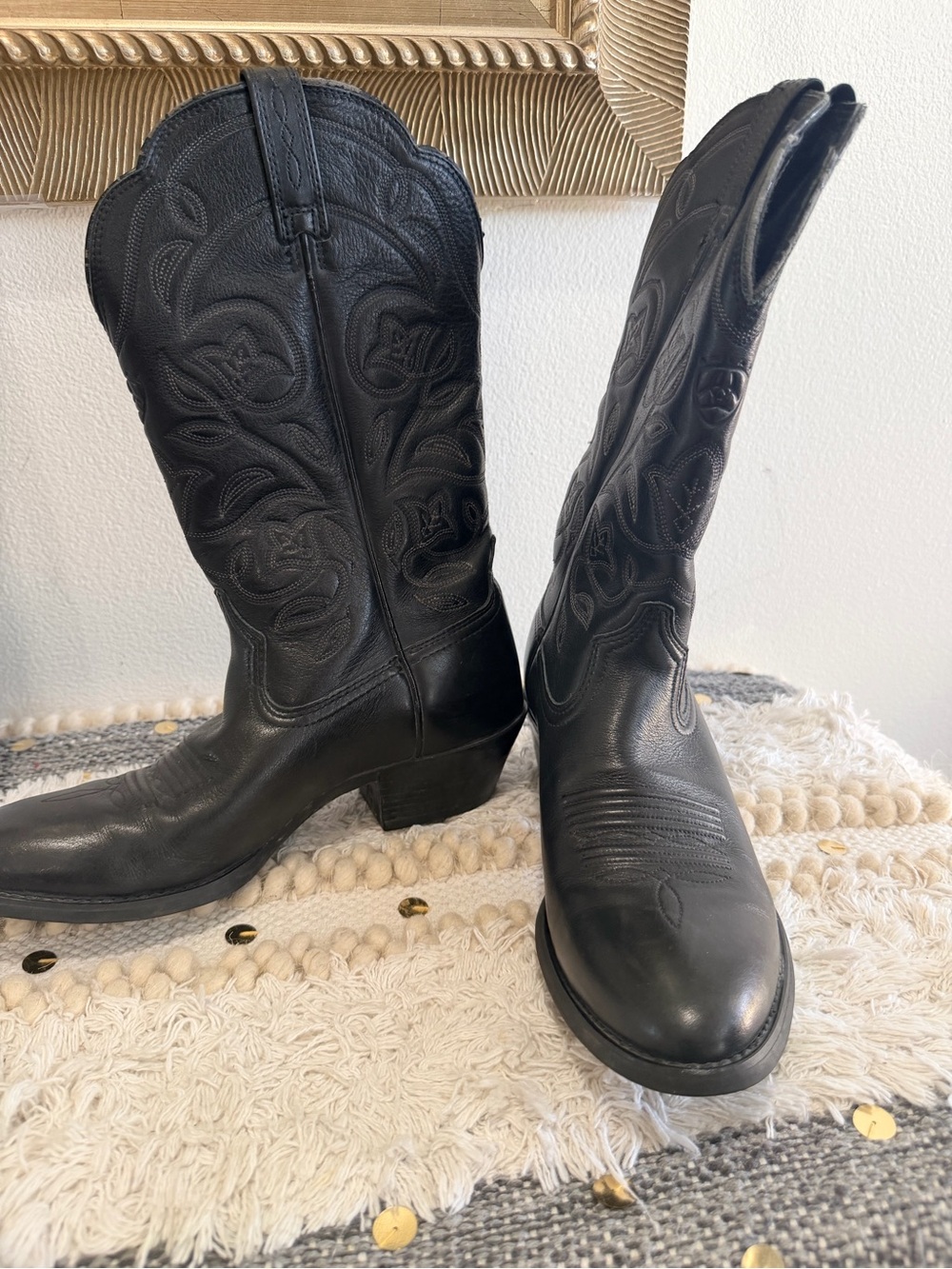 Ariat Black Leather Cowboy Boot with Embossed Stitching